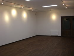 �D�y�s�̃M�������[�ƃz�[��